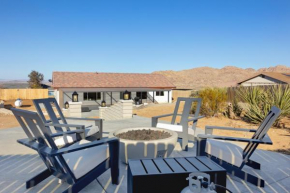 Of Wine & Gods - Hot Tub, BBQ and Fire Pit! home